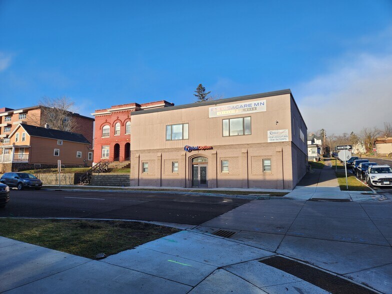831 E 2nd St, Duluth, MN à vendre - Photo du bâtiment - Image 3 de 16