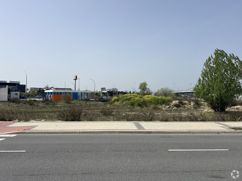 Land in Las Rozas de Madrid, Madrid for sale - Primary Photo - Image 1 of 2
