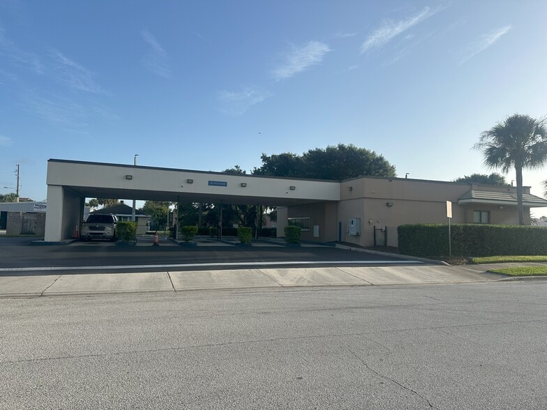 100 3rd St N, Jacksonville Beach, FL for sale - Building Photo - Image 2 of 9