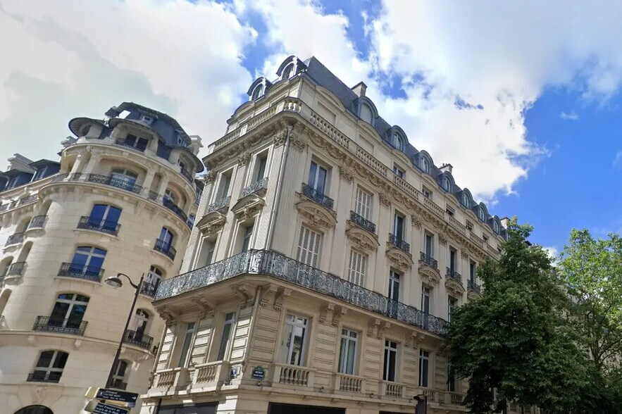 3 Avenue Victor Hugo, Paris à louer - Photo du bâtiment - Image 1 de 25