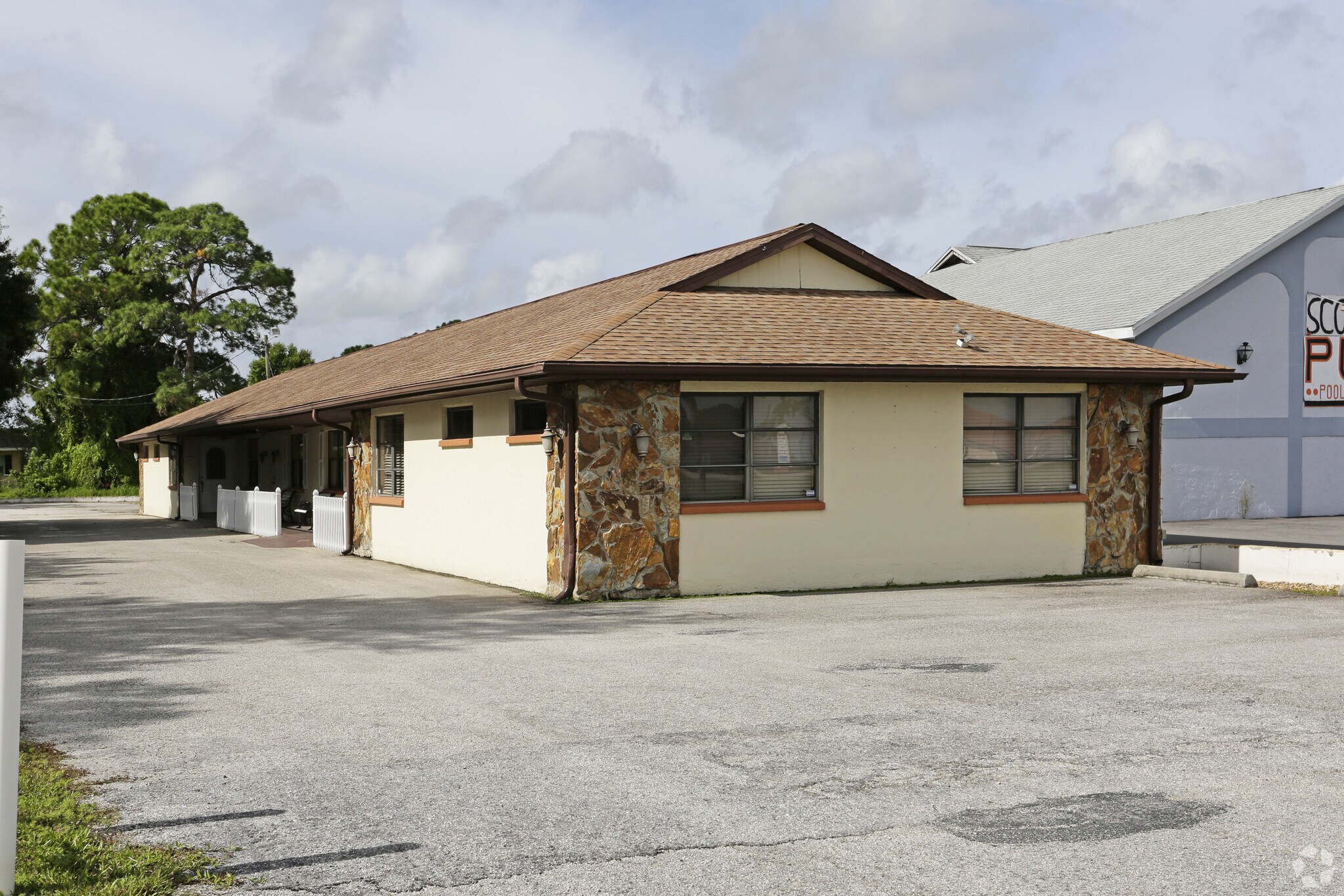 14538 S Tamiami Trl, North Port, FL à vendre Photo du bâtiment- Image 1 de 18
