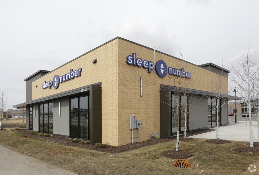 11802 Elm Creek Blvd N, Maple Grove, MN for sale - Building Photo - Image 2 of 3