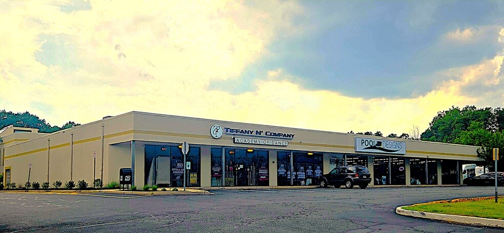 127 Highway 206, Hamilton, NJ for lease - Building Photo - Image 1 of 7