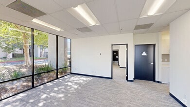 1811 Riverview Dr, San Bernardino, CA à louer Numérisation 3D de Matterport- Image 1 de 18