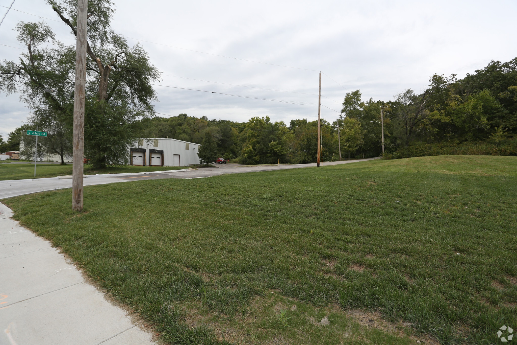 2924 Merriam Ln, Kansas City, KS for sale Primary Photo- Image 1 of 5