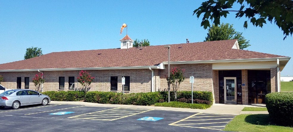 721 W Queens St, Broken Arrow, OK for sale - Building Photo - Image 1 of 1