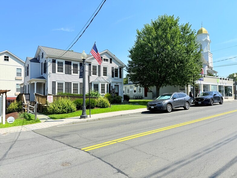 155 Greenwood Ave, Bethel, CT à louer - Photo du bâtiment - Image 2 de 24