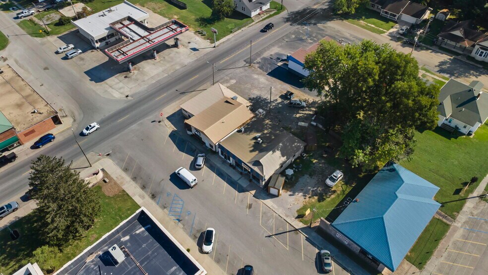 25 W Tywappity St, Benton, MO à vendre - Photo du bâtiment - Image 3 de 27