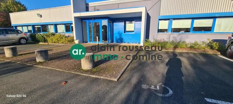 Bureau dans Écouflant à louer - Photo du bâtiment - Image 2 de 4