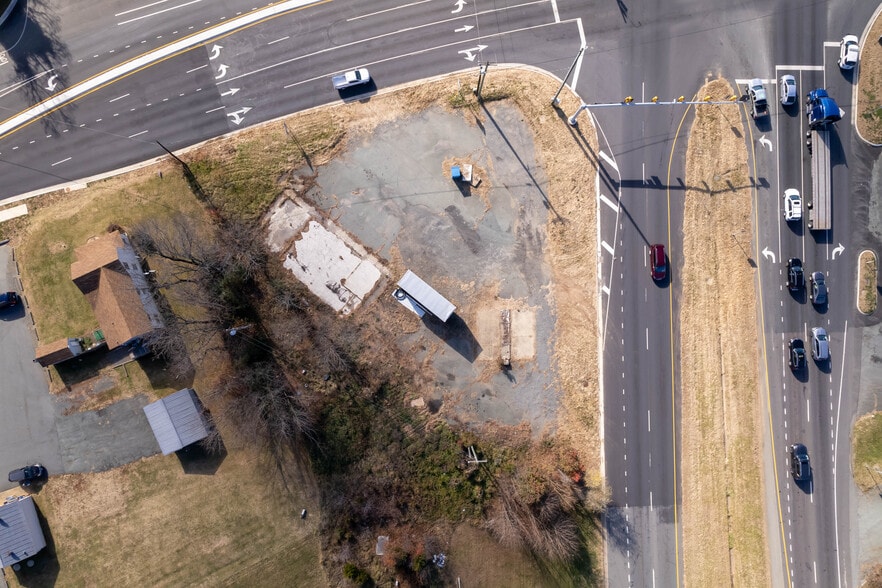 8964 Seminole Trail Trl, Ruckersville, VA for lease - Building Photo - Image 2 of 25