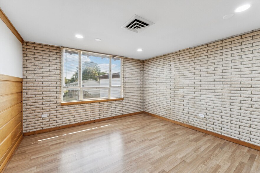 506 College St W, Fayetteville, TN à vendre - Photo du bâtiment - Image 3 de 50