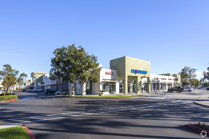 3952-3998 Clairemont Mesa Blvd, San Diego, CA à vendre - Photo principale - Image 1 de 1