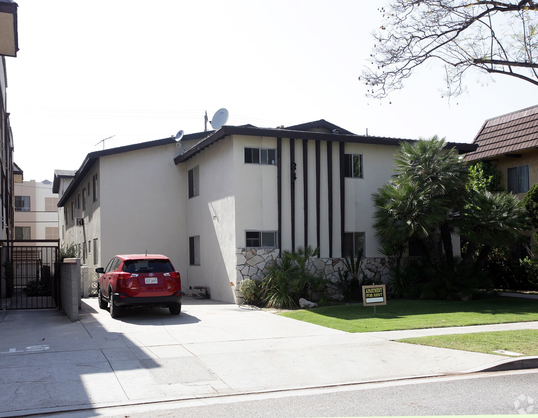 341 N Isabel St, Glendale, CA à vendre Photo principale- Image 1 de 1