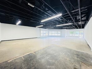 7331-7399 Davie Rd, Davie, FL for lease Interior Photo- Image 2 of 8