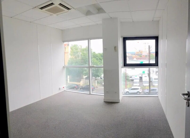 Bureau dans Bezons à louer - Photo intérieure - Image 1 de 7