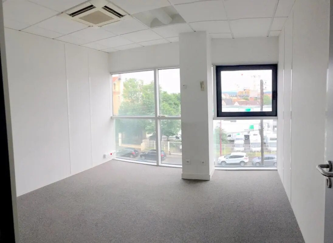 Bureau dans Bezons à louer Photo intérieure- Image 1 de 8