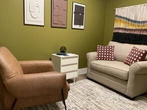 565 Northside Dr, Atlanta, GA for lease Interior Photo- Image 1 of 4