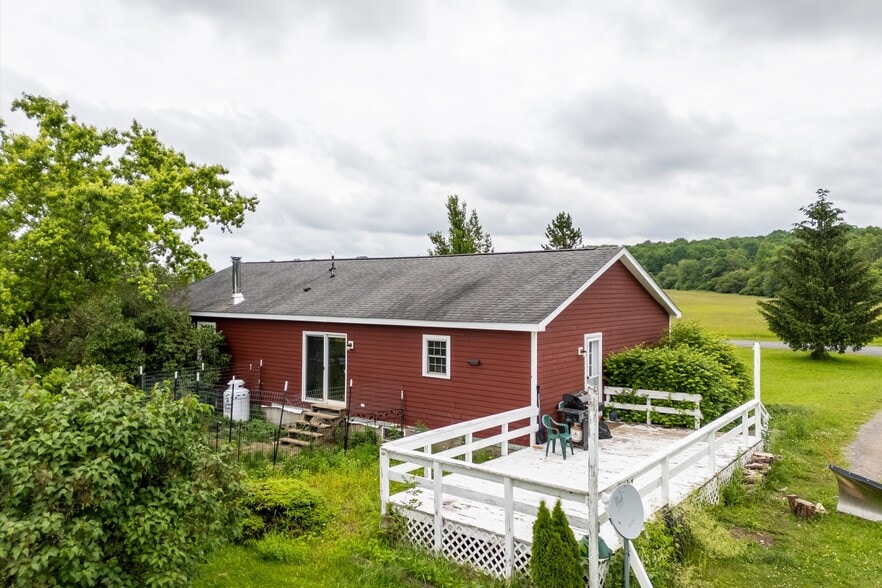 243 Jones Rd, West Winfield, NY for sale - Building Photo - Image 2 of 33