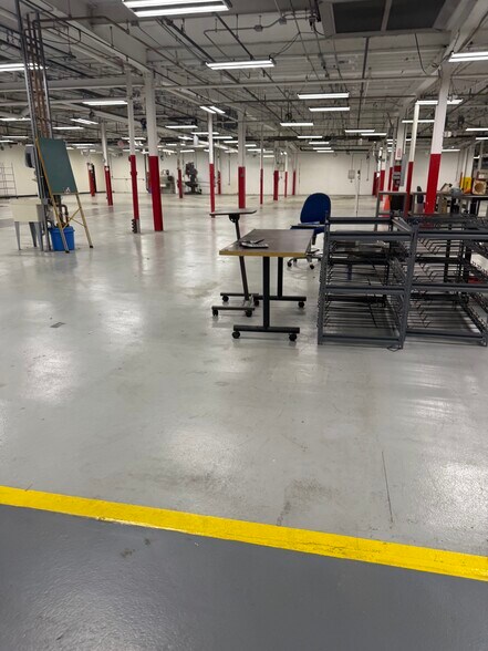 121 E County Line Rd, Warminster, PA à louer - Photo intérieure - Image 3 de 18