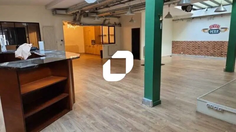 Office in Levallois-Perret for lease - Building Photo - Image 2 of 10