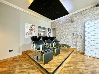 Plus de détails pour 19 Bridge St, Kilbirnie - Commerce de détail à vendre