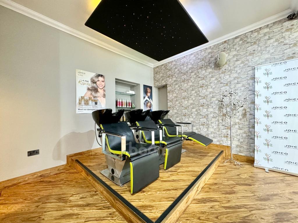 19 Bridge St, Kilbirnie for sale Building Photo- Image 1 of 30