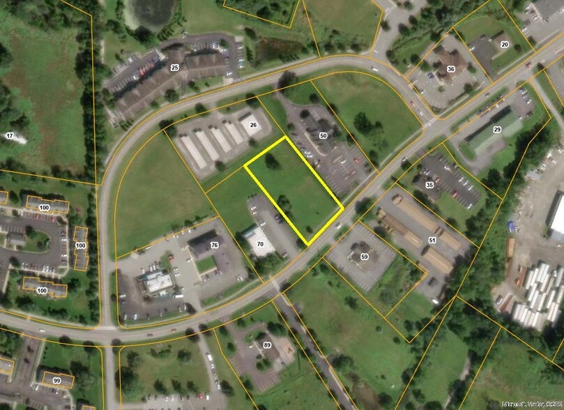60 Boniface Dr, Pine Bush, NY à vendre - Photo du bâtiment - Image 1 de 12