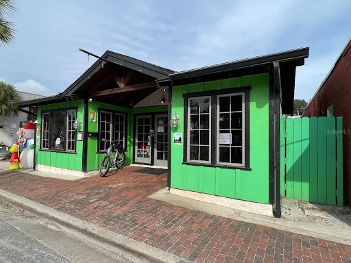 304 Flagler Ave, New Smyrna Beach, FL for sale - Building Photo - Image 1 of 2