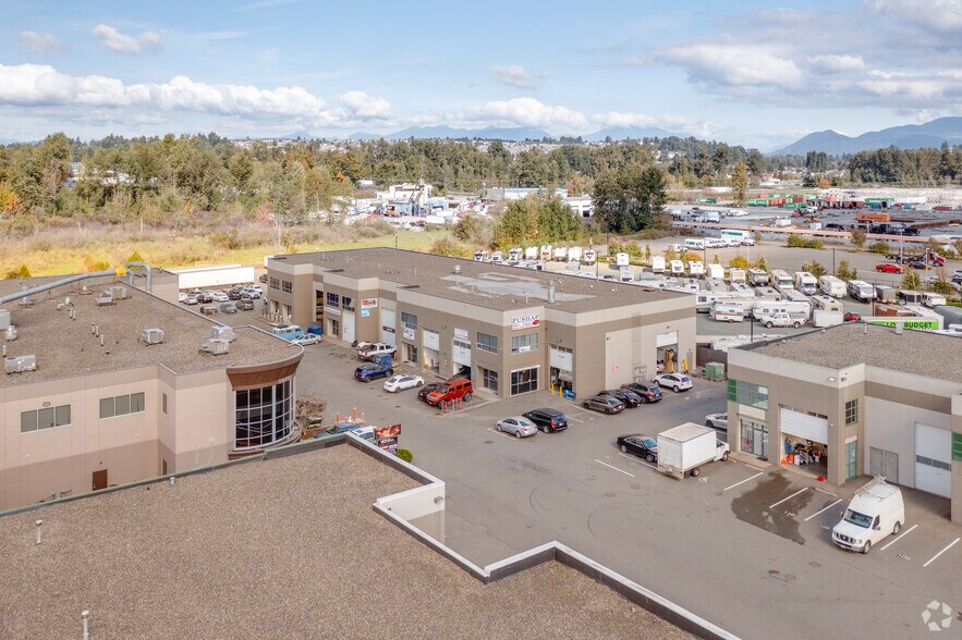 30781 Simpson Rd, Abbotsford, BC à louer - Photo du bâtiment - Image 3 de 52