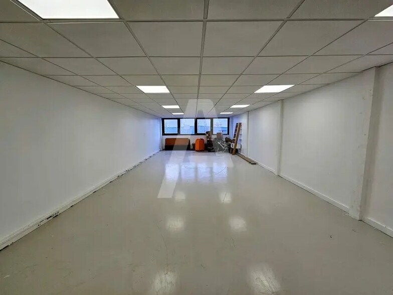 Flex in Évry-Courcouronnes for sale - Interior Photo - Image 1 of 7
