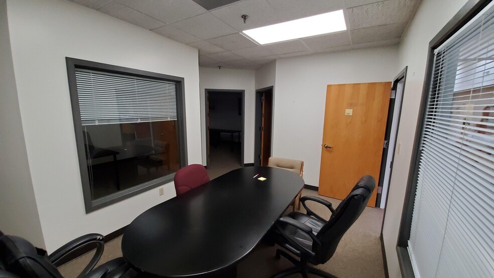 1600 Providence Hwy, Walpole, MA for lease - Interior Photo - Image 2 of 6