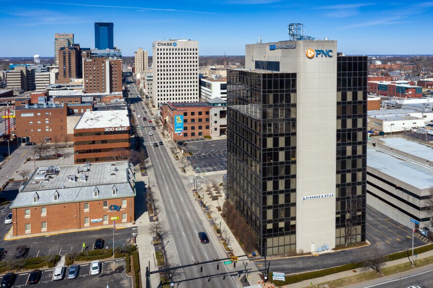 301 E Main St, Lexington, KY à louer - Vidéo aérienne - Image 2 de 22