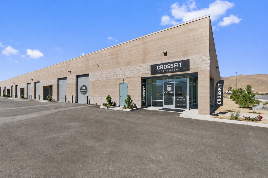 35 Enterprise Way, Dayton, NV à louer - Photo du bâtiment - Image 2 de 8