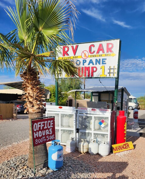 119 S Palo Verde Dr, Quartzsite, AZ à vendre - Photo du bâtiment - Image 1 de 1