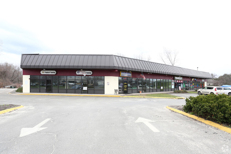 1173 Queen St, Southington, CT for lease - Primary Photo - Image 1 of 4