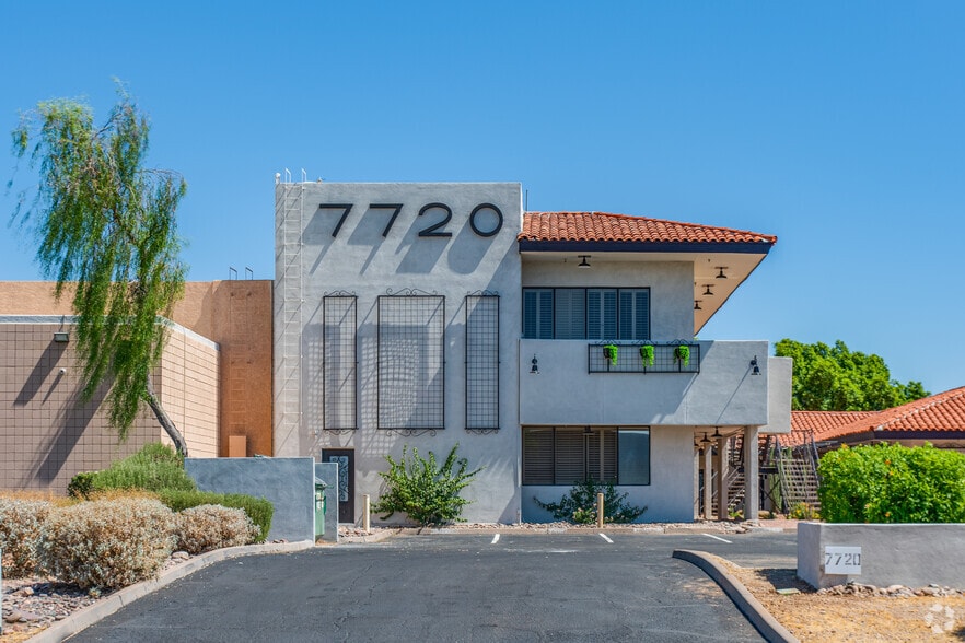 7720 E Evans Rd, Scottsdale, AZ à louer - Photo du bâtiment - Image 2 de 9