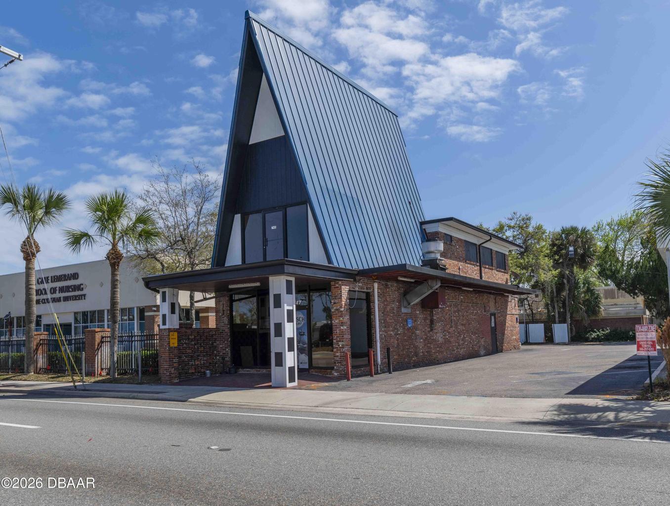 747 W International Speedway Blvd, Daytona Beach, FL for lease Building Photo- Image 1 of 15