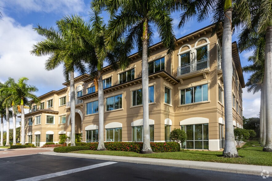 24311 Walden Center Dr, Bonita Springs, FL for sale - Primary Photo - Image 1 of 7