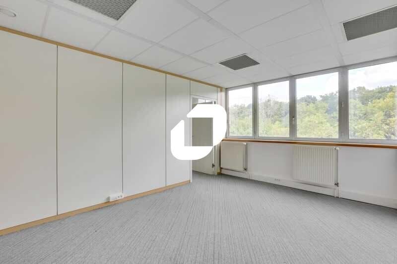 Bureau dans Évry-Courcouronnes à louer - Photo intérieure - Image 3 de 9