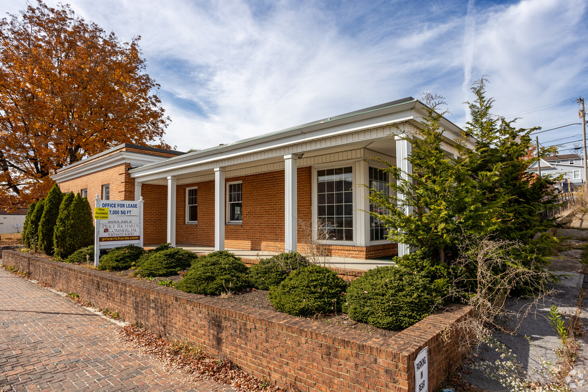 227 W Main St, Abingdon, VA for sale Primary Photo- Image 1 of 35