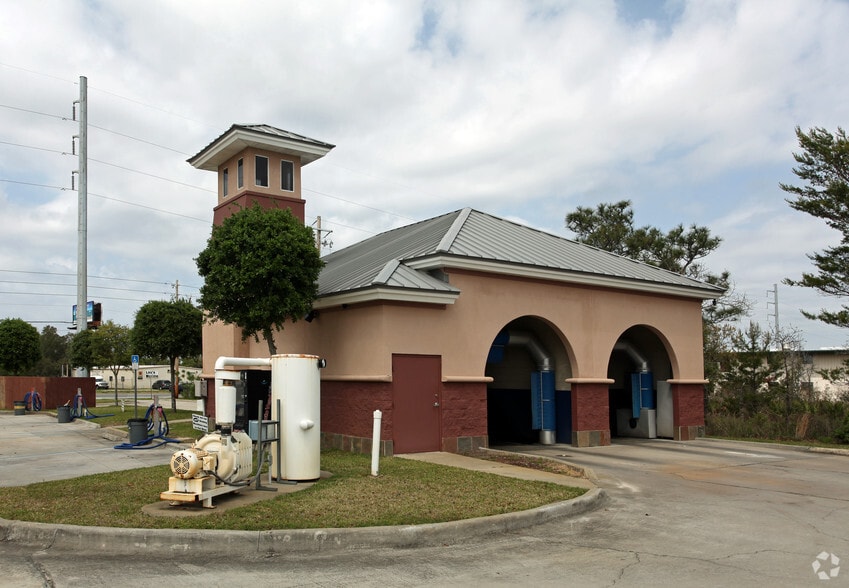 3399 Gulf Breeze Pky, Gulf Breeze, FL for sale - Primary Photo - Image 1 of 4