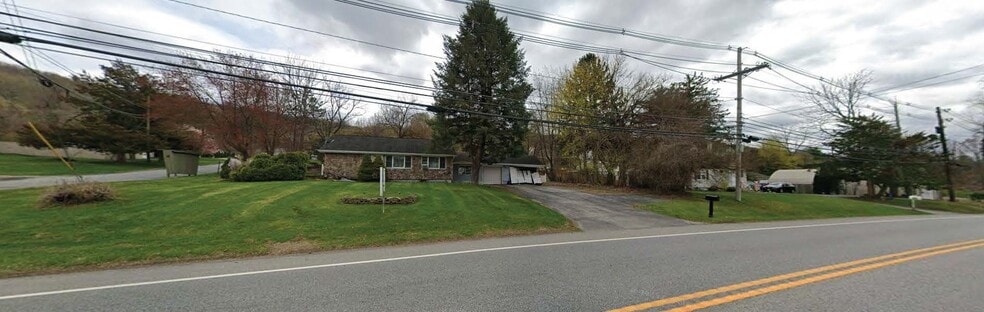 Redevelopment Opportunity in Vernon, NJ portfolio of 2 properties for sale on LoopNet.ca - Building Photo - Image 2 of 2