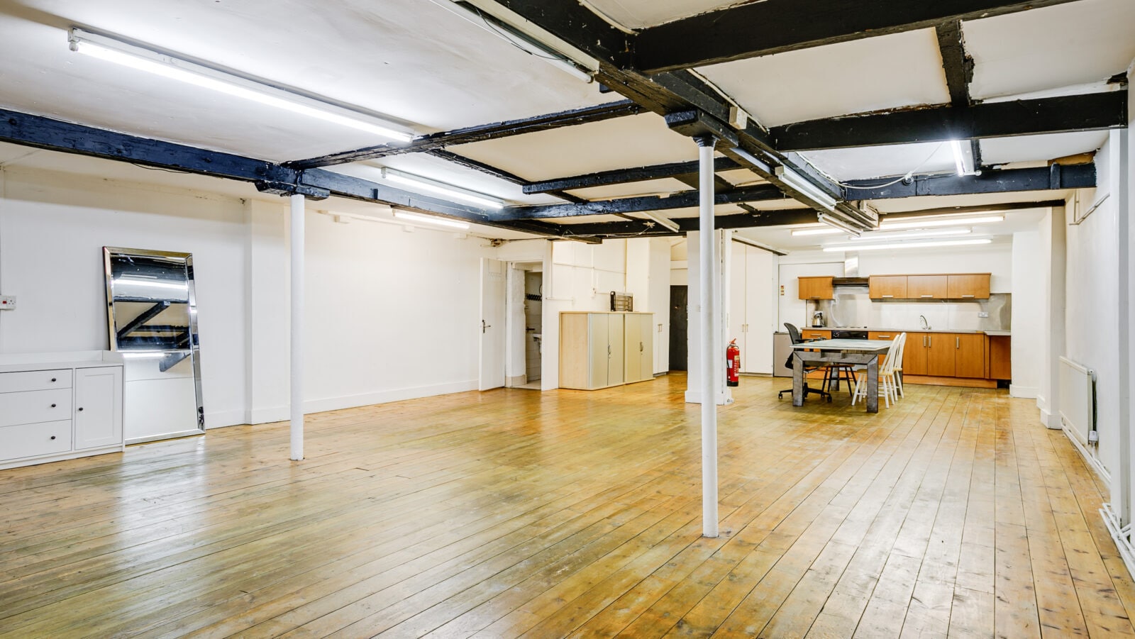 2 Nimrod Passage, Londres à louer Photo intérieure- Image 1 de 5