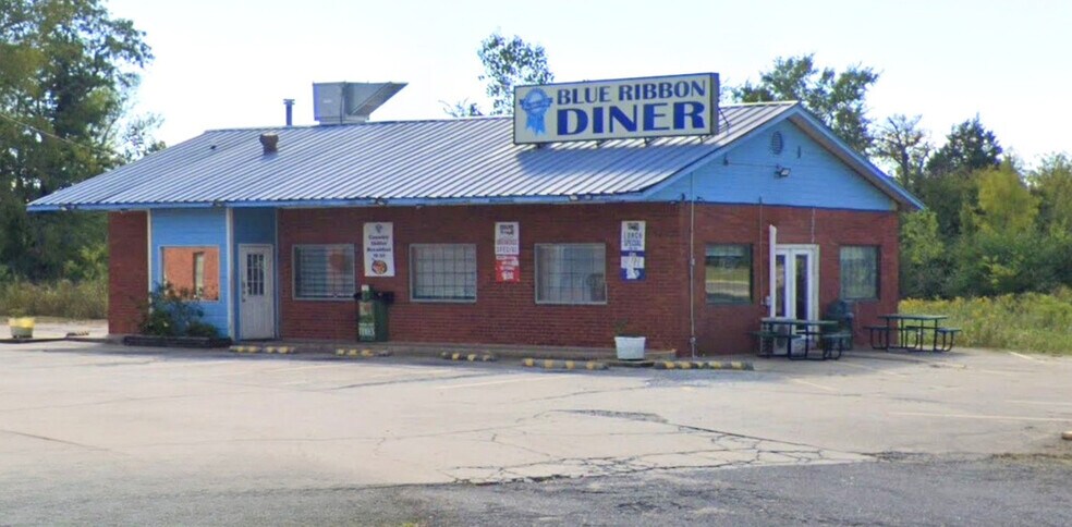 1720 W Cherokee Ave, Sallisaw, OK à louer - Photo du bâtiment - Image 1 de 1