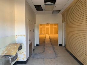 1601 Westbank Expy, Harvey, LA for lease Interior Photo- Image 2 of 9