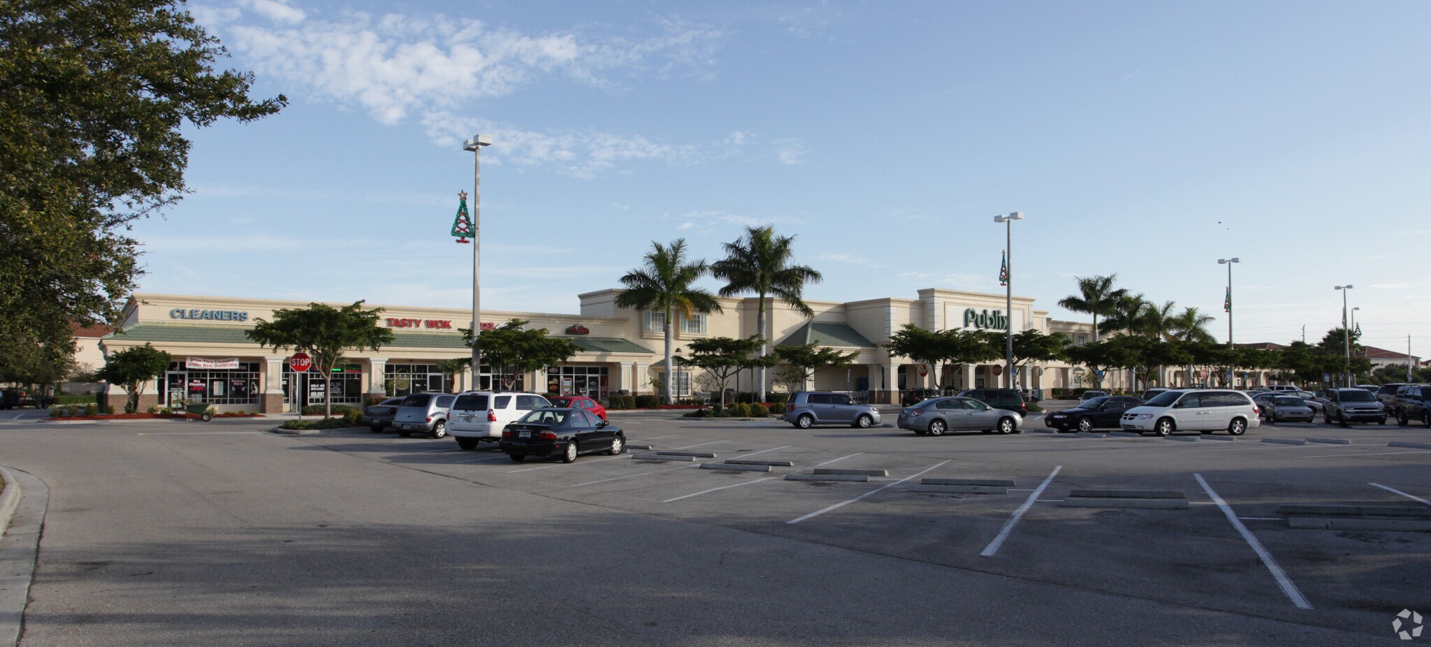 5995-5999 S Pointe Blvd, Fort Myers, FL à louer Photo principale- Image 1 de 8