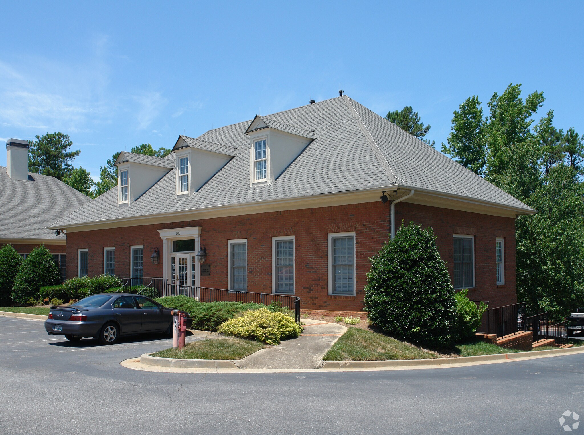 7390 McGinnis Ferry Rd, Suwanee, GA for lease Primary Photo- Image 1 of 4
