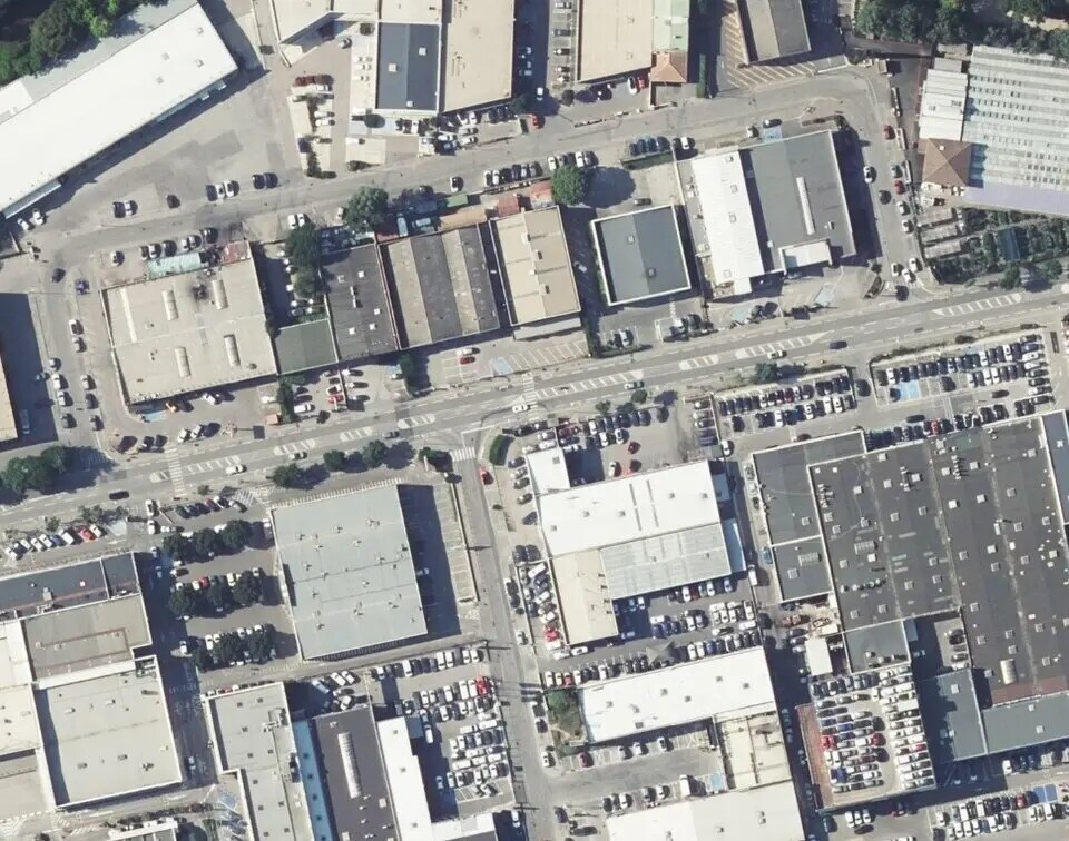 Commerce de détail dans Aix-en-Provence à louer Photo du bâtiment- Image 1 de 6