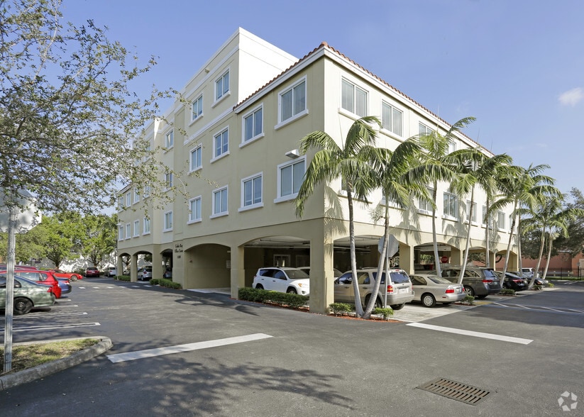 11285 SW 211th St, Miami, FL for lease - Building Photo - Image 2 of 10
