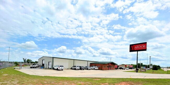 More details for 602 S Main St, Newcastle, OK - Industrial for Lease
